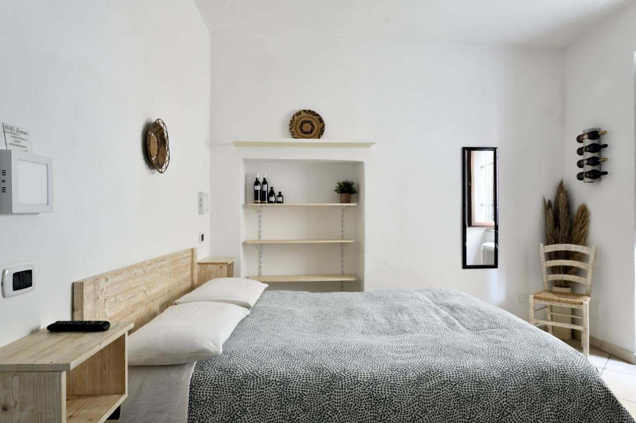 Al Vicoletto - Genuine Hospitality Bed & Breakfast Tortolì Exterior foto
