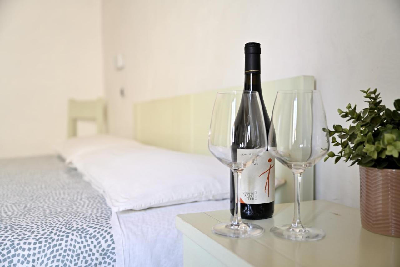 Al Vicoletto - Genuine Hospitality Bed & Breakfast Tortolì Exterior foto