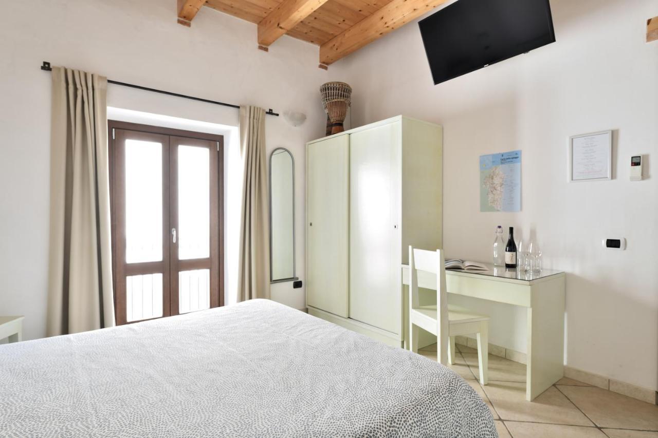 Al Vicoletto - Genuine Hospitality Bed & Breakfast Tortolì Exterior foto